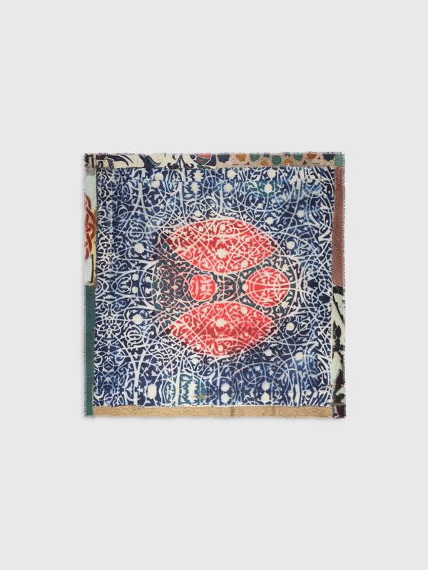 Talking Walls Ela Crimson