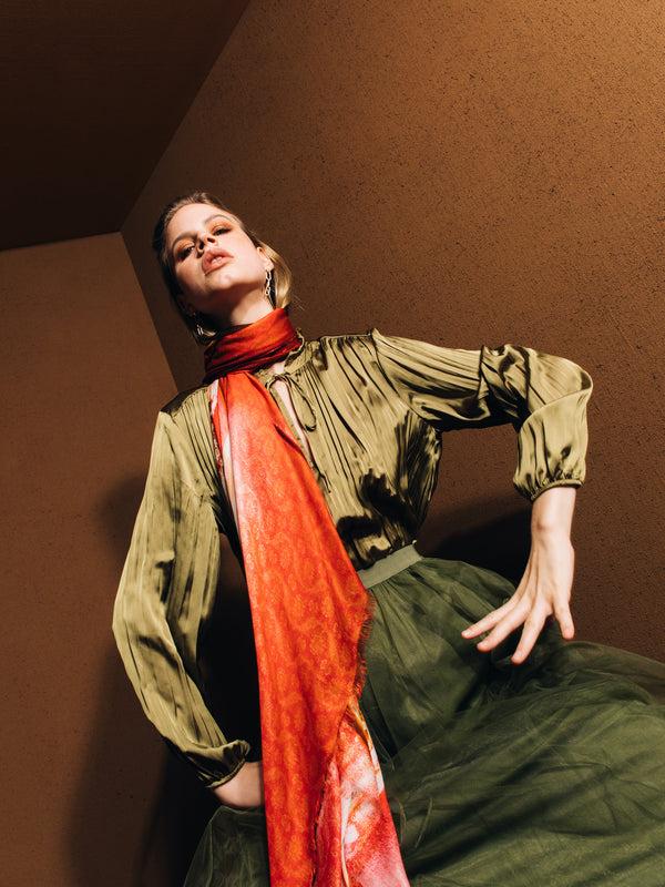 Talking Walls Ela Single Face - Red Velvet