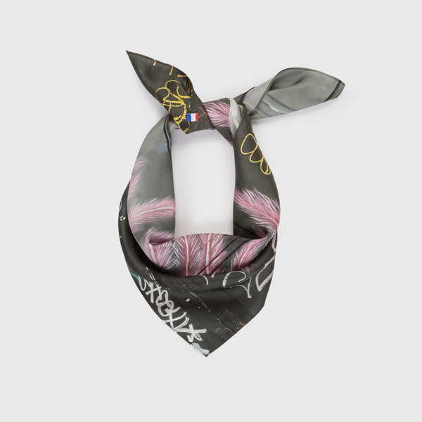 Talking Walls Twiggy Burlesque