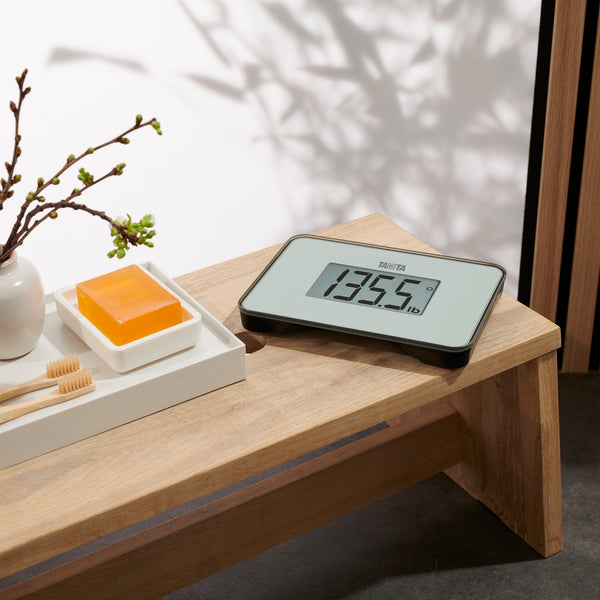 tanita HD-386 World's Smallest Weight Scale