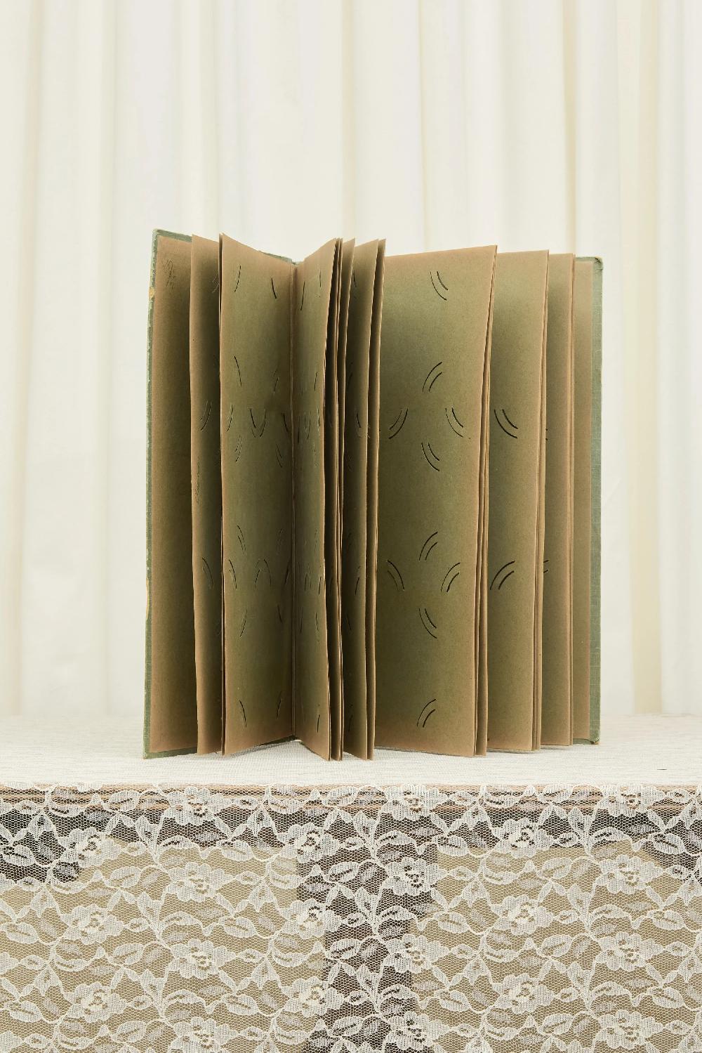 Tanner Fletcher Antique Floral Large Photo Album