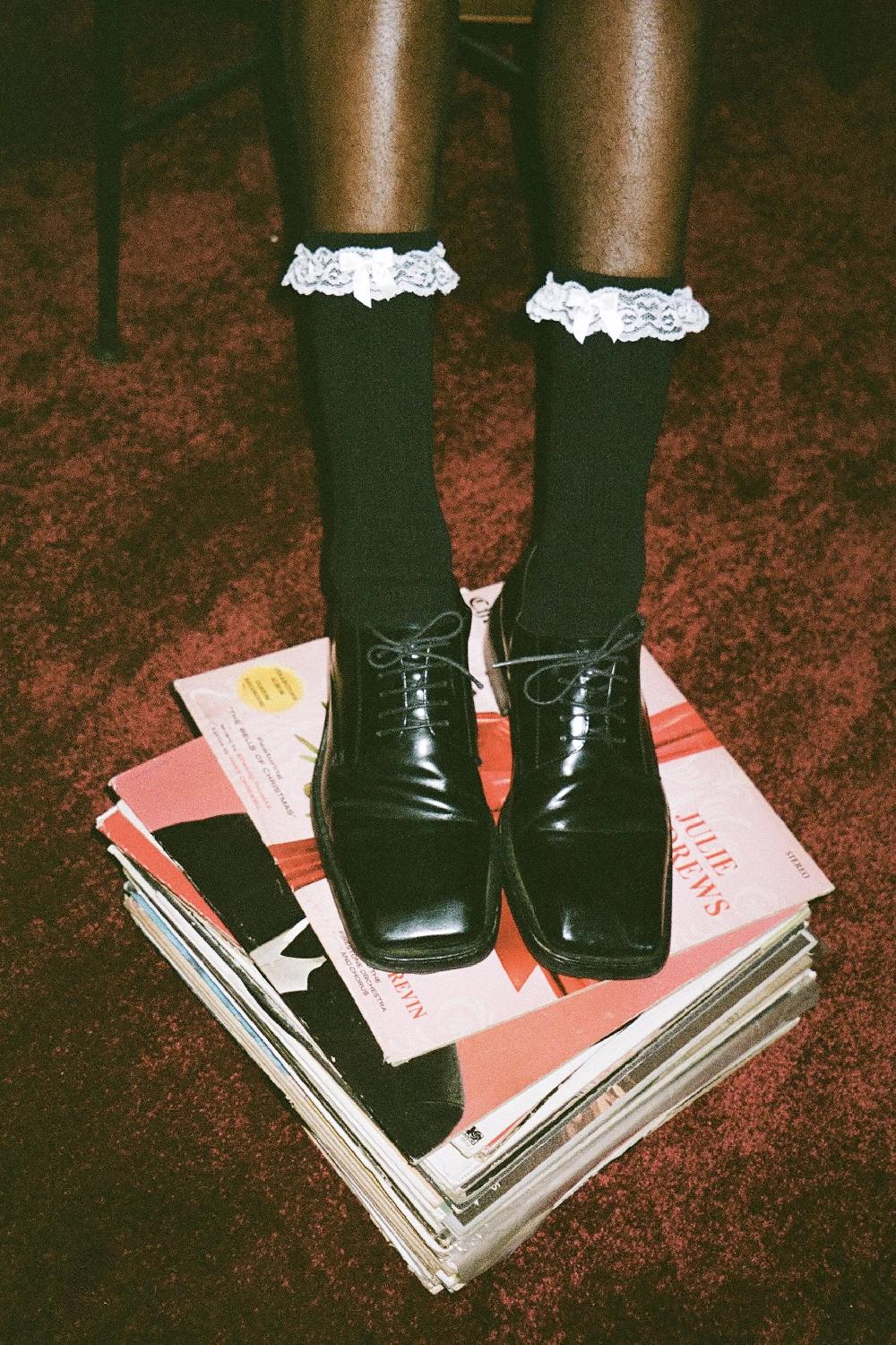 tanner fletcher Bobby Lace Trim House Socks