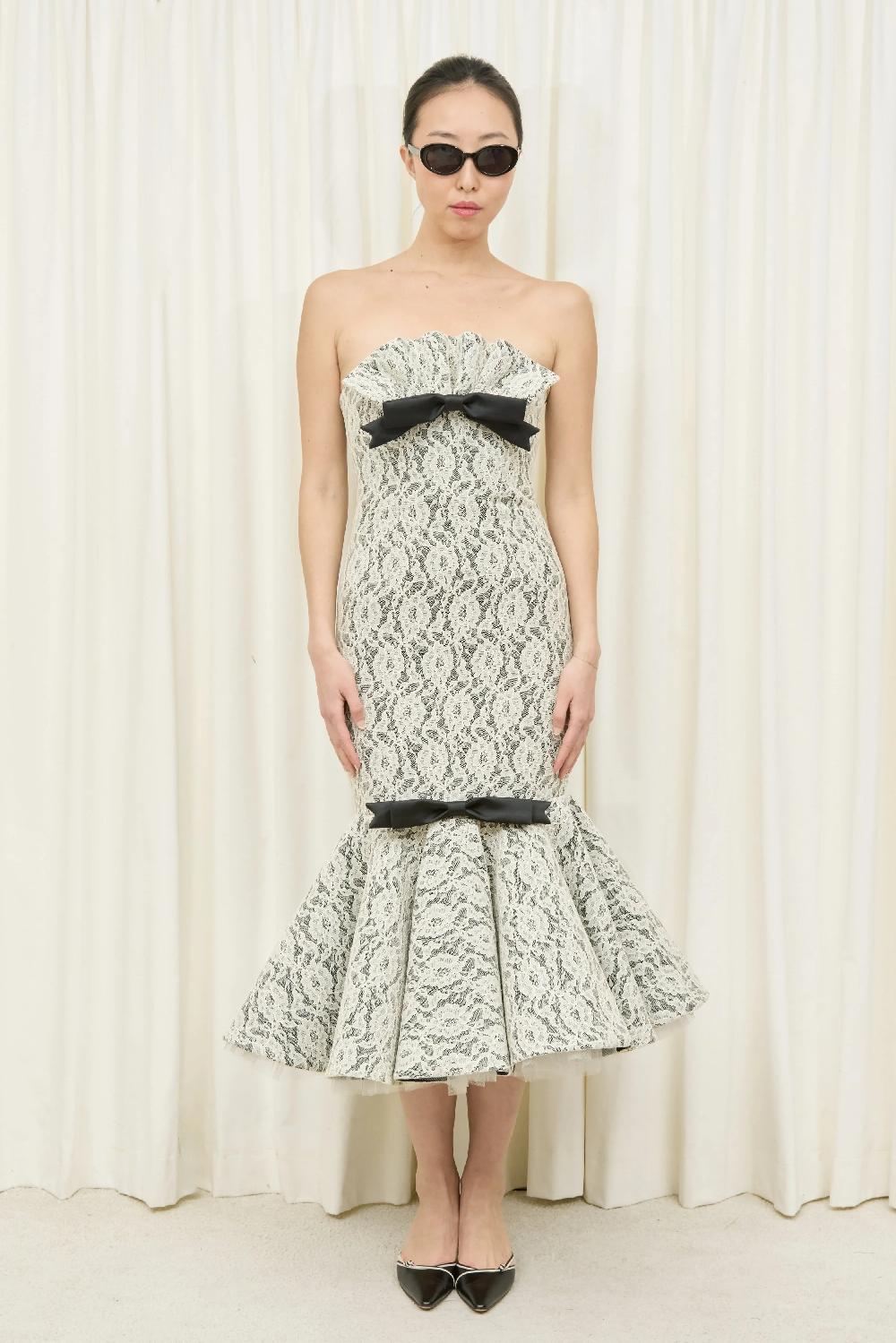 tanner fletcher Flossy Lace Layered Mermaid Gown