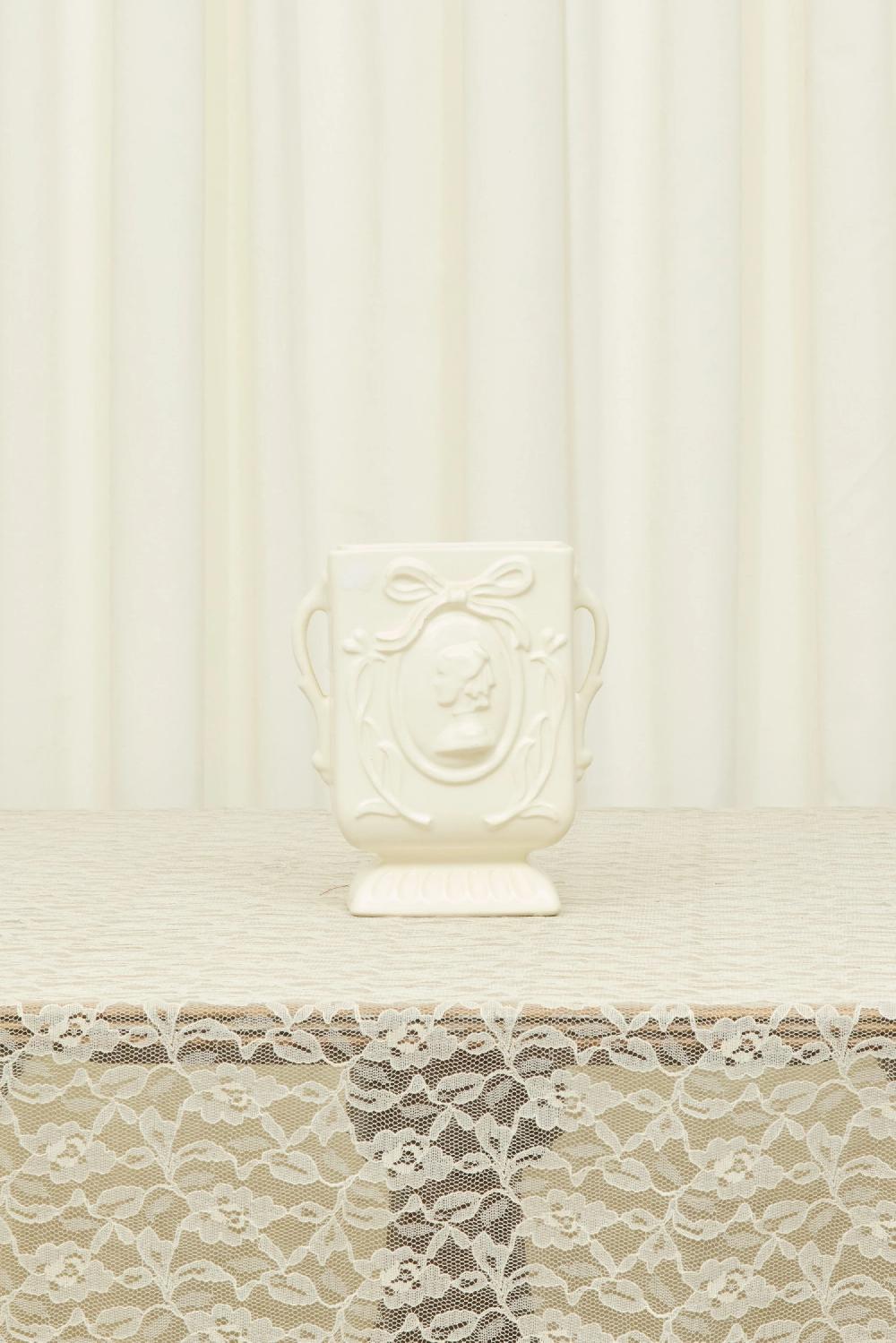 Tanner Fletcher Vintage Cameo Vase