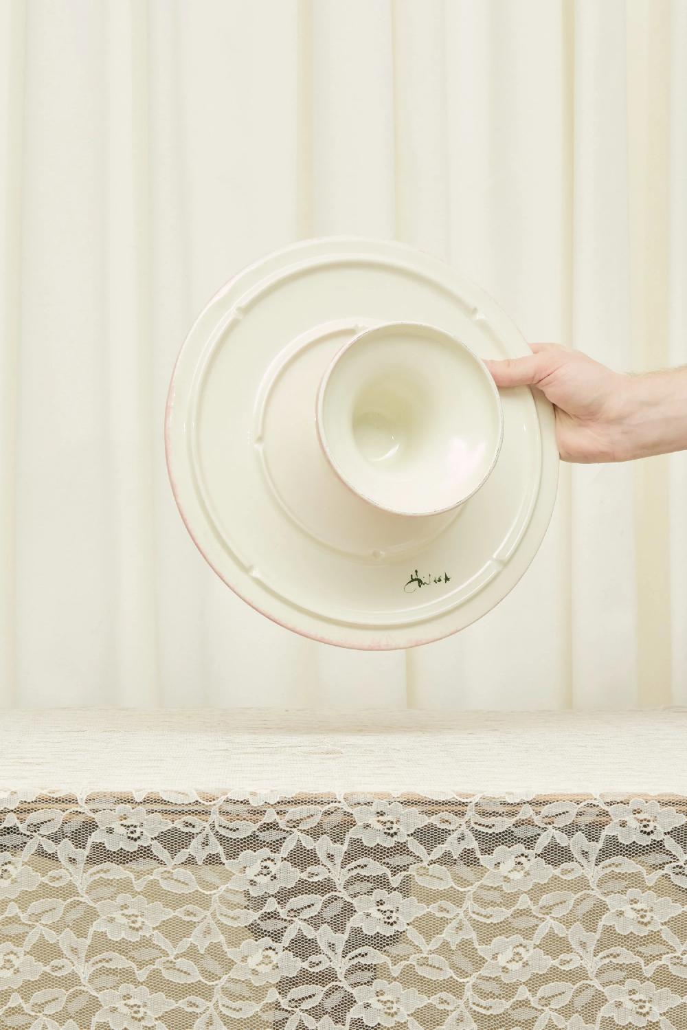 Tanner Fletcher Vintage Ceramic Bow Cake Stand