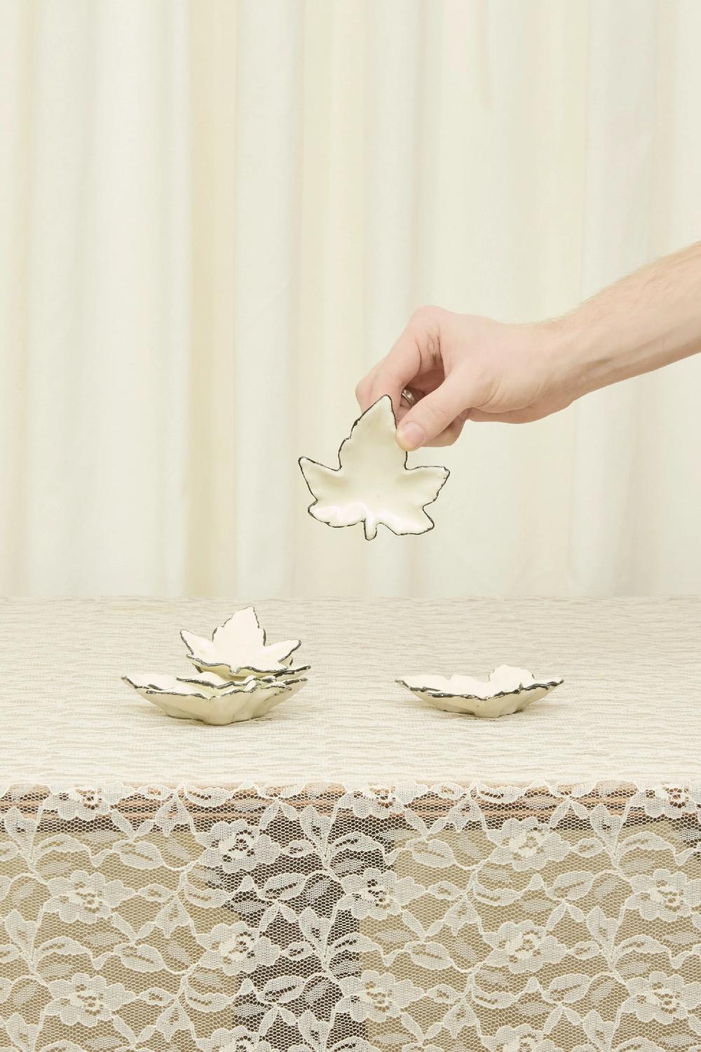 Tanner Fletcher Vintage Ceramic Leaf Dishes Set/5