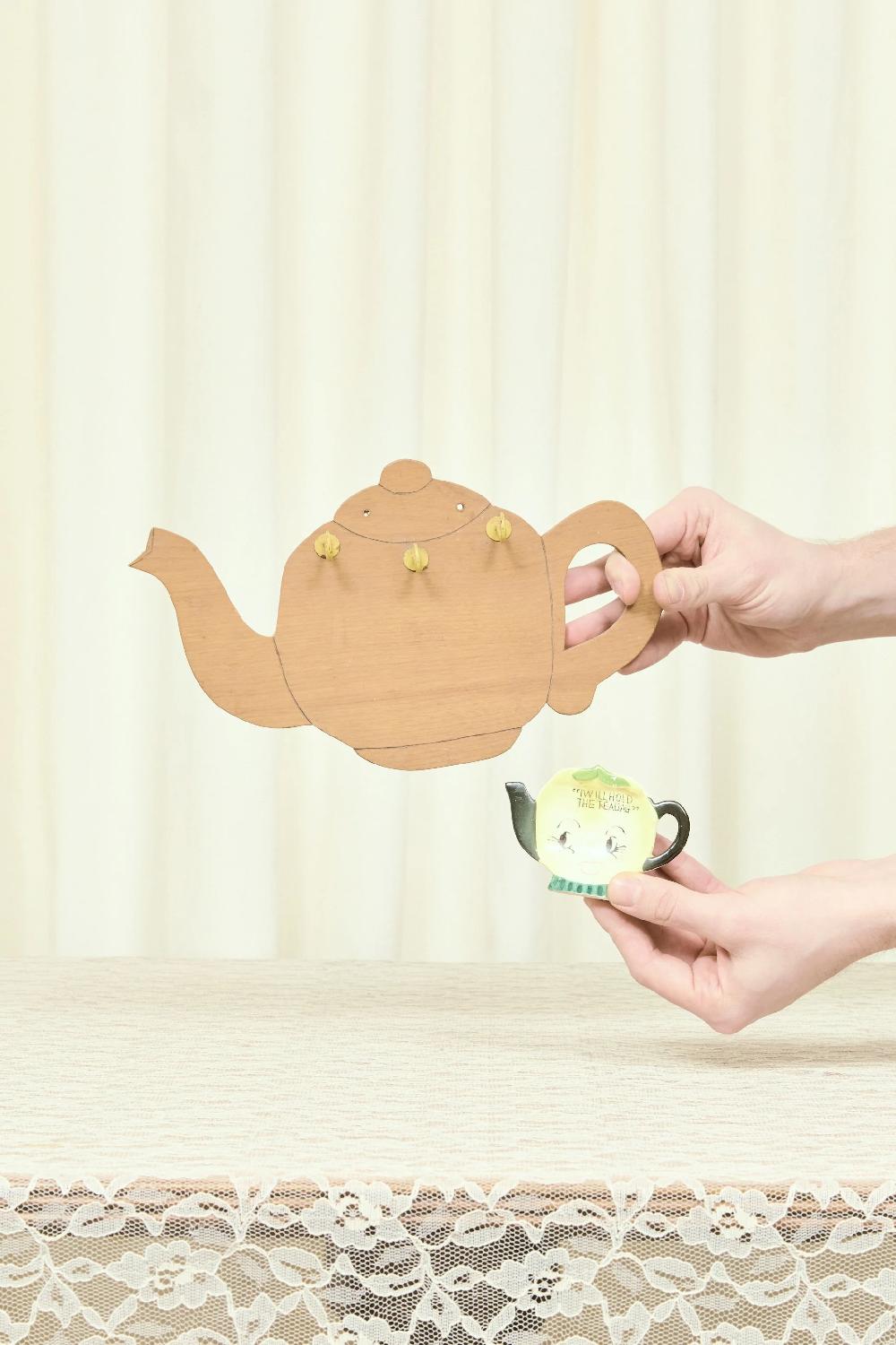 tanner fletcher Vintage Teapot Hook and Dish