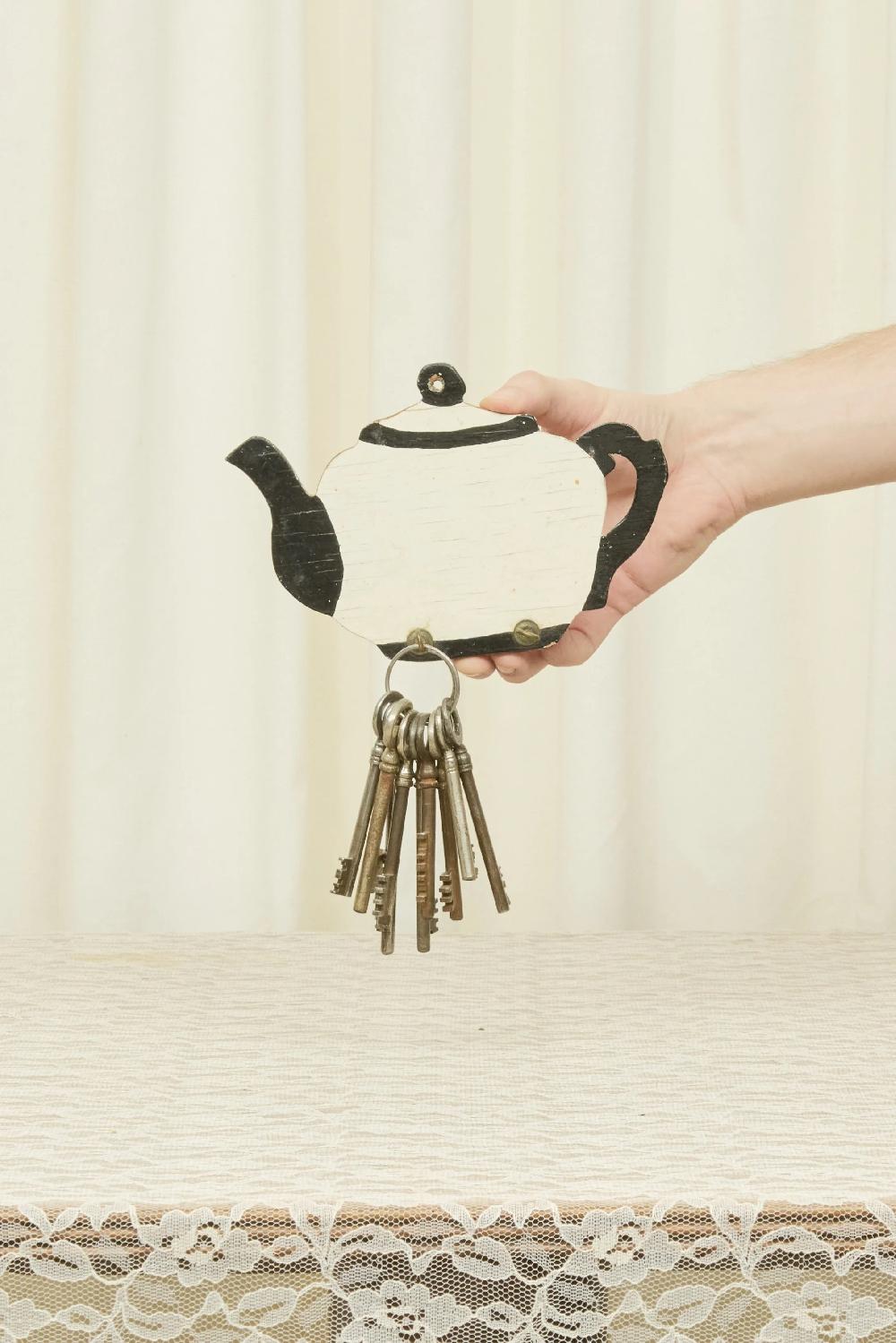 Tanner Fletcher Vintage Teapot Wall Hook