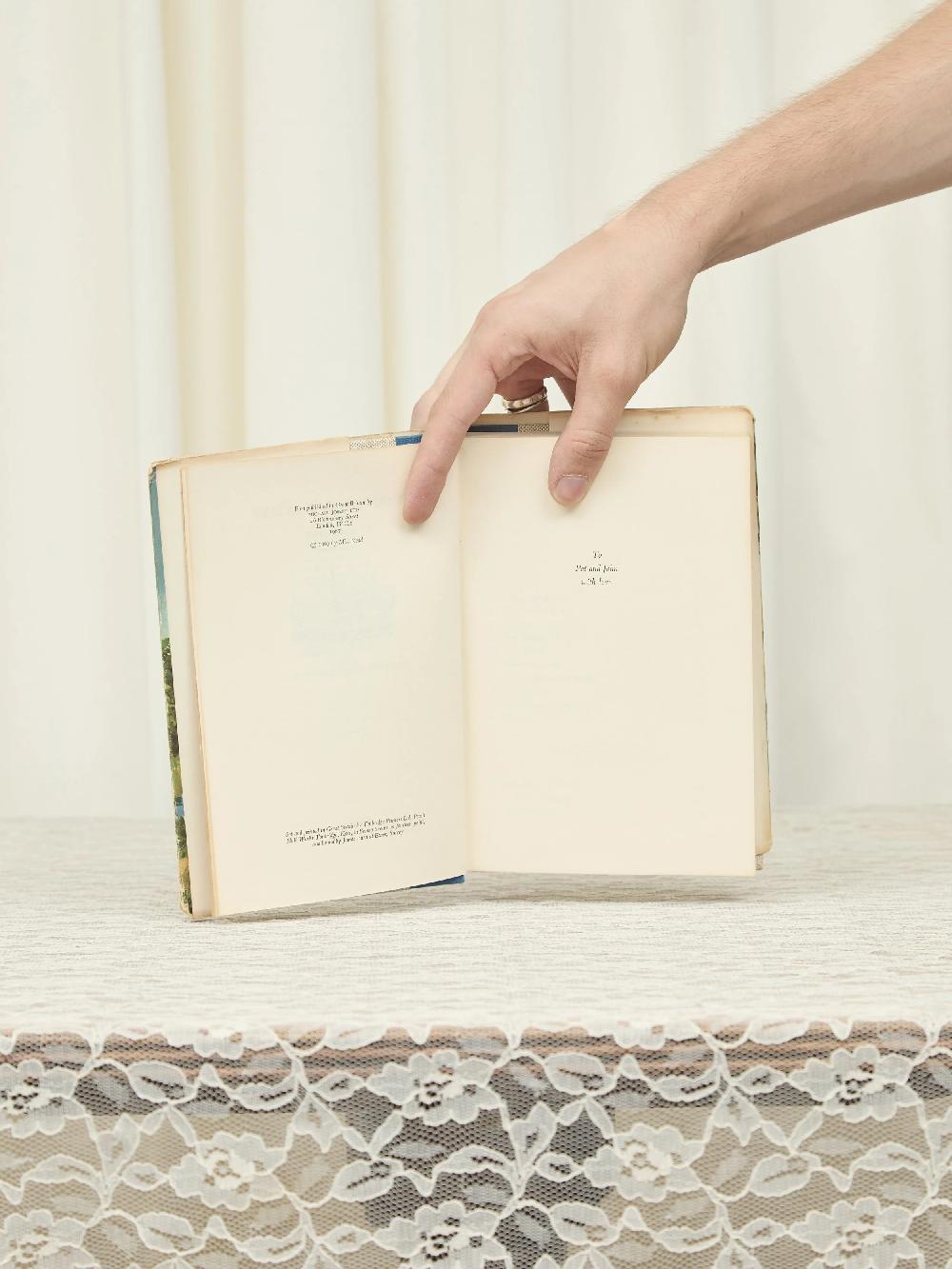 Tanner Fletcher Vintage The Howards Of Caxley Book