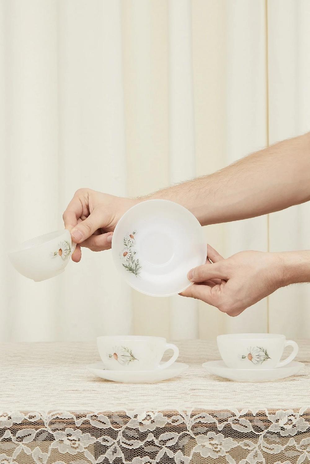 Tanner Fletcher Vintage French Daisy Teacup & Saucer Set