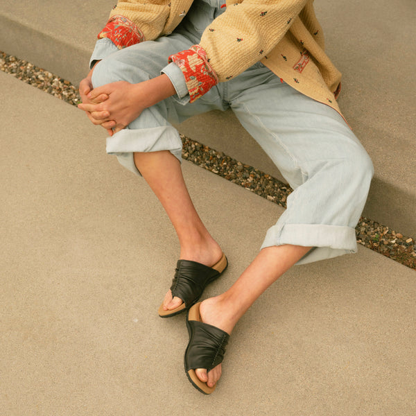 Taos Footwear Gift 2 — Black