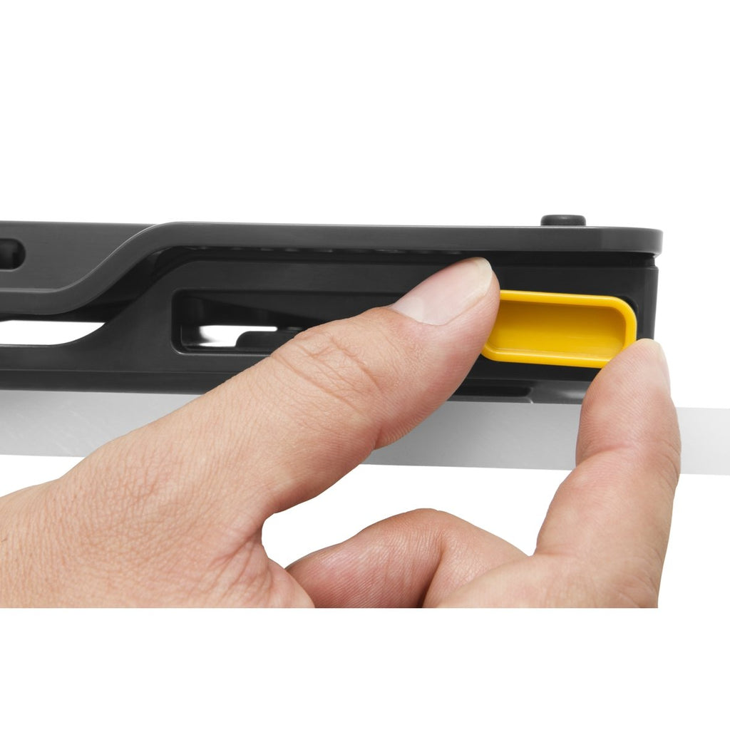 Targus Laptop Cooling Pad With 4-Port 2.0 Hub - Black